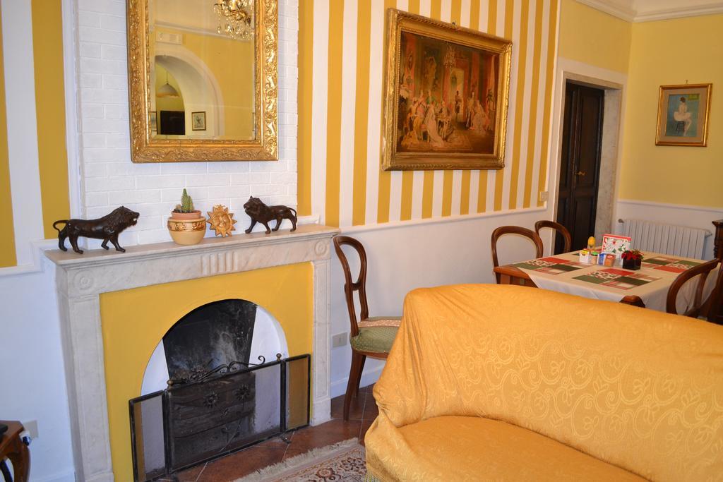 Corte Palazzo Picedi Benettini 萨尔扎纳 外观 照片