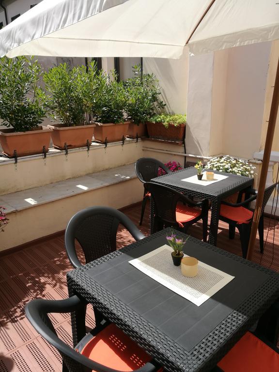 Corte Palazzo Picedi Benettini 萨尔扎纳 外观 照片
