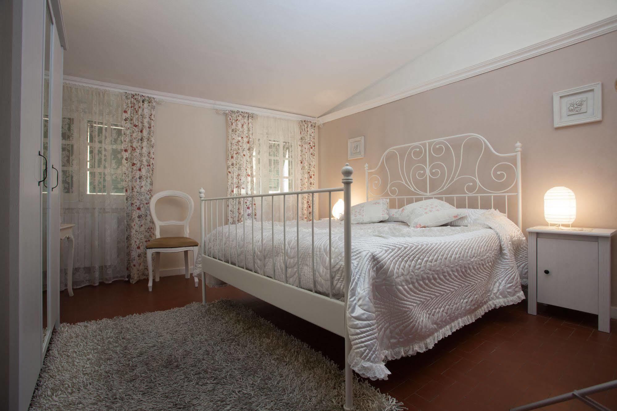 Corte Palazzo Picedi Benettini 萨尔扎纳 外观 照片