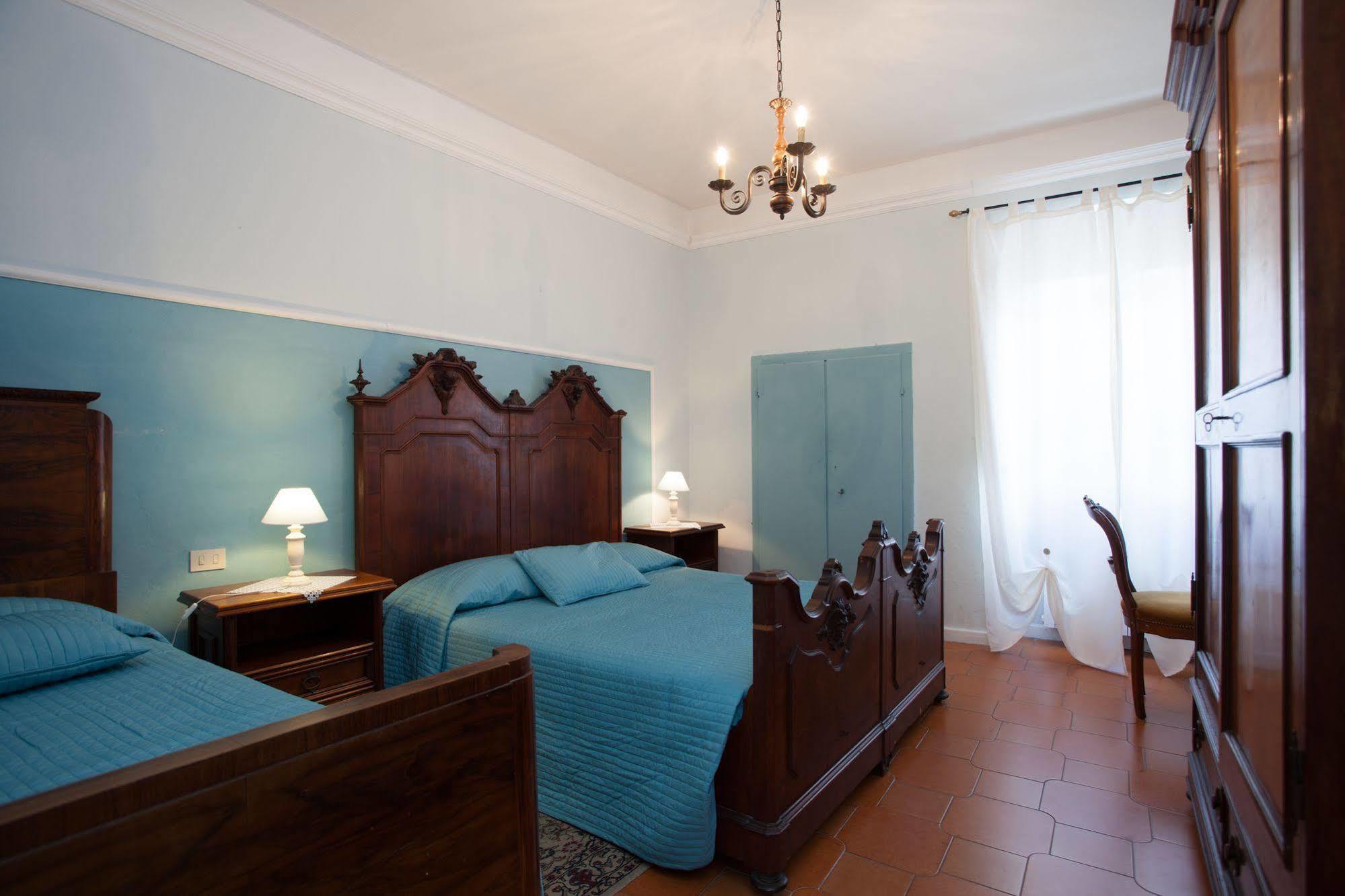 Corte Palazzo Picedi Benettini 萨尔扎纳 外观 照片