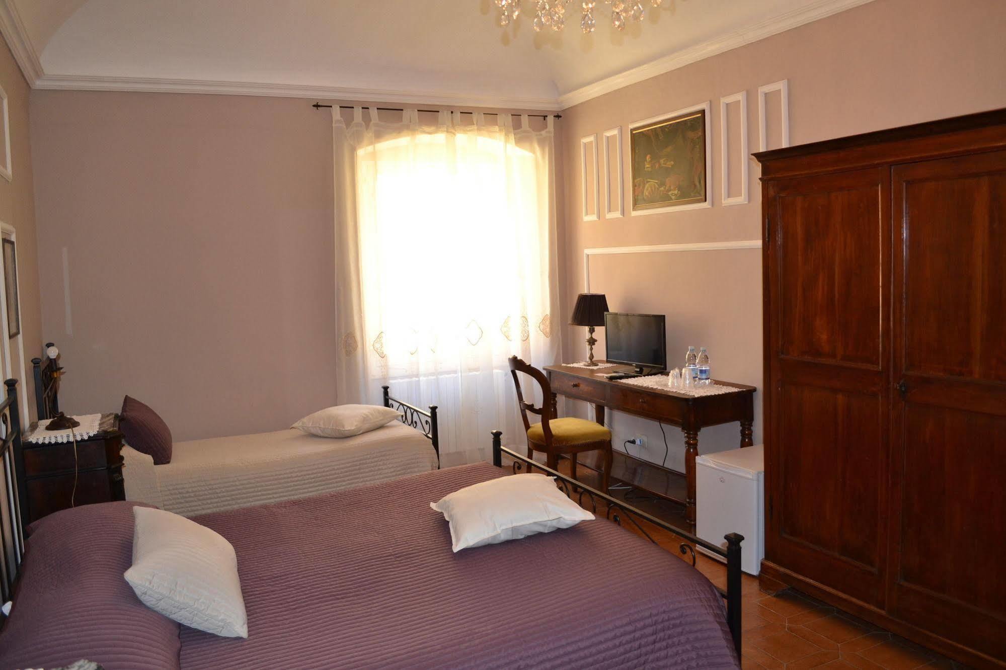 Corte Palazzo Picedi Benettini 萨尔扎纳 外观 照片
