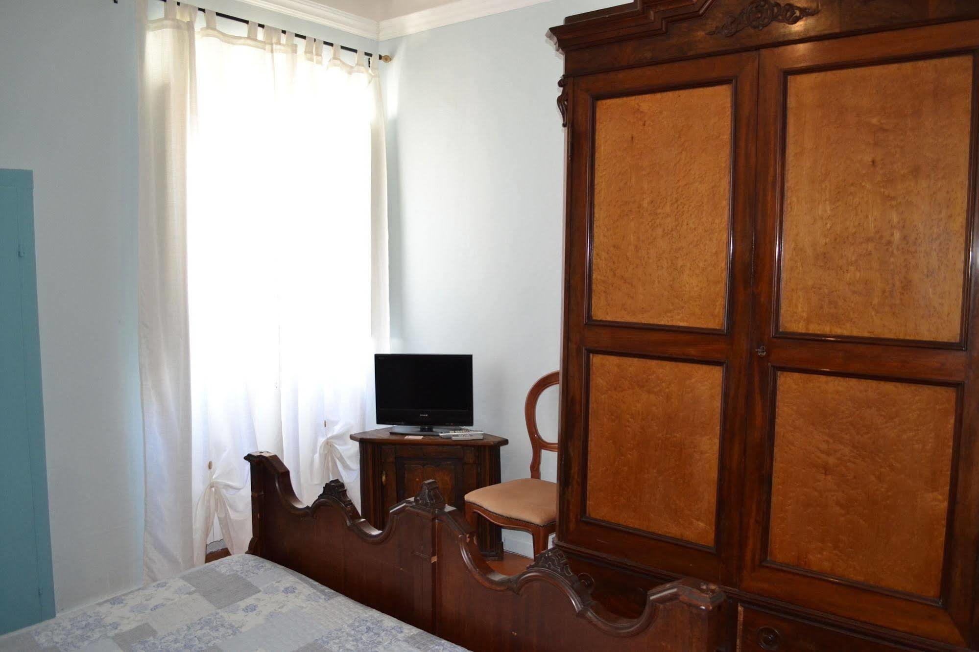 Corte Palazzo Picedi Benettini 萨尔扎纳 外观 照片