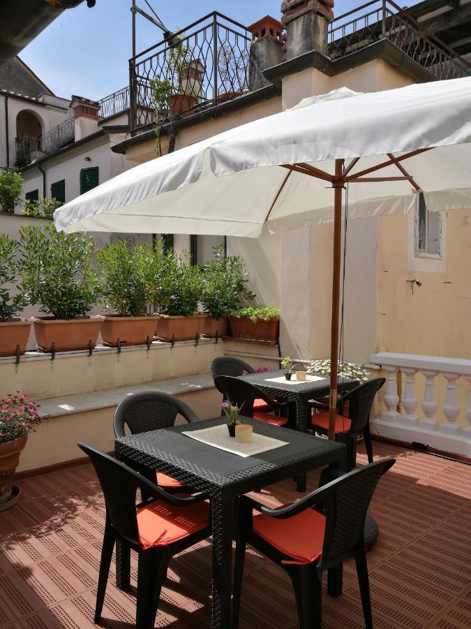Corte Palazzo Picedi Benettini 萨尔扎纳 外观 照片